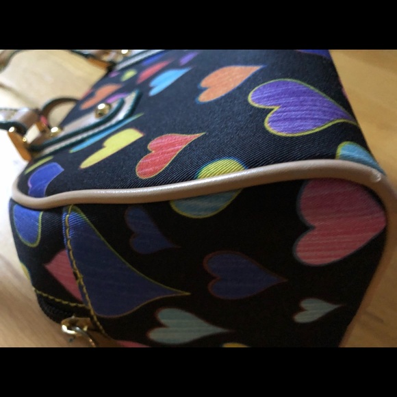 💙 DESIGNER HEARTS ARTWORK HAND BAG - Picture 4 of 11